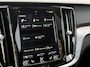 Volvo V60 T6 Twin Engine AWD Momentum Pro | Panoramadak | Harman Kardon | Head up Display | Lederen bekleding | Adaptieve Cruise Control | BLIS dodehoekdetectie | 360 graden camera
