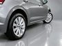 Volkswagen Polo 1.0 TSI Highline AUT. | 1e eigenaar | navigatie | camera | climate control | privacy glas | adaptieve cruise