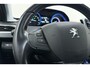 Peugeot 2008 1.2T 130pk GT-line | Dealeronderhouden | Lederen bekleding | Panoramadak | DAB+ | Achteruitrijcamera | Navi | Stoelverwarming