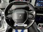 Peugeot 3008 1.2 PureTech Allure / Cruise control / Climate control / etc..