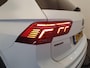 Volkswagen Tiguan Allspace 1.5 TSI R-Line Panorama dak, Trekhaak, ACC, Dodehoek detectie