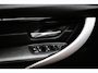 BMW 3-Serie 320i Executive | LEDER | STOELVERWARMING | DAB | APPLE | CAMERA | 19"