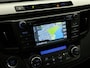 Toyota RAV4 2.0 Executive Business 4WD 152Pk Automaat (NAVIGATIE, CLIMATE, GETINT GLAS, CAMERA, LEDER, ELEK SPORTSTOELEN, STOELVERWARMING, CRUISE, NIEUWSTAAT)