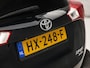 Toyota RAV4 2.0 Executive Business 4WD 152Pk Automaat (NAVIGATIE, CLIMATE, GETINT GLAS, CAMERA, LEDER, ELEK SPORTSTOELEN, STOELVERWARMING, CRUISE, NIEUWSTAAT)