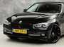 BMW 3-Serie 330e iPerformance Sport 293Pk Automaat (SOH 85,3%, BLACK PACK, GROOT NAVI, BRUIN LEDER, SPORTSTOELEN, CAMERA, GETINT GLAS, FLIPPERS, NIEUWE APK, NIEUWSTAAT)