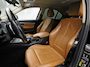 BMW 3-Serie 330e iPerformance Sport 293Pk Automaat (SOH 85,3%, BLACK PACK, GROOT NAVI, BRUIN LEDER, SPORTSTOELEN, CAMERA, GETINT GLAS, FLIPPERS, NIEUWE APK, NIEUWSTAAT)