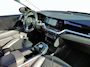 Kia Niro EV e-Niro DynamicPlusLine 64 kWh | Warmtepomp! | Apple Carplay / Android Auto | Navigatiesyteem | Elektrisch Verstelbare Voorstoelen | Bestuurdersstoel + Geheugen | Stoelverwarming + Stoelkoeling | Stuurverwarming | Elektrisch Schuif / Kanteldak | Licht + Regensensor |  Cruise Control Adaptief | Rijstrooksensor + Correctie