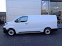Opel Vivaro-e Electric EV 75 kWh 136pk L3 I SOH 98% | Airconditioning | Navigatie via app | Bijrijdersbank | Onboard lader 11Kw - 3 fase | Geïsoleerde comfort scheidingswand | Surround View pakket