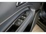 Jeep Avenger Black Edition 54 kWh | Tot 8 Jaar Garantie | Lederen bekleding | Schuif-Kanteldak | Camera | Stoel Massage | Camera | Elektrische Achterklep | Navigatie |