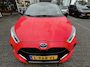 Toyota Yaris 1.5 Hybrid EXECUTIVE PANODAK JBL-AUDIO STOEL/STUURVERW NAVI PARK-SENSOREN CAMERA BLIND SPOT APPLE/ANDROID 17'' LM-VELGEN LEER AD-CRUISE CLIMA