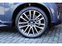 Volvo XC90 T8 Plug-in hybrid AWD Ultra Bright | Luchtvering | Trekhaak | Panoramadak | Verwarmbare voorstoelen met massagefunctie en ventilatie | Head-up display | Premium audio by Bowers & Wilkins | 360 graden camera | Verwarmbare achterbank |