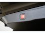 Jeep Avenger 1.2 e-Hybrid Black Edition | Tot 8 Jaar Garantie | Winter Pack | Navigatie | Camera | Elektrische Achterklep | Parkeersensoren |