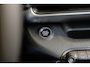 Jeep Avenger 1.2 e-Hybrid Black Edition | Tot 8 Jaar Garantie | Winter Pack | Navigatie | Camera | Elektrische Achterklep | Parkeersensoren |