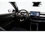 Jeep Avenger 1.2 e-Hybrid Black Edition | Tot 8 Jaar Garantie | Winter Pack | Navigatie | Camera | Elektrische Achterklep | Parkeersensoren |