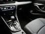 Toyota Yaris 1.5 Hybrid 130 Executive | Halflederen Bekleding | Voorstoelen Verwarmd | Stuurwiel Verwarmd | Parkeersensoren voor en achter |