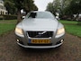 Volvo V70 2.4D Kinetic Leer/Stof Navigatie Bleutooth Ecc Cruisecontrol Pdc Lm Velgen Trekhaak