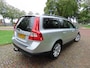 Volvo V70 2.4D Kinetic Leer/Stof Navigatie Bleutooth Ecc Cruisecontrol Pdc Lm Velgen Trekhaak