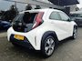 Toyota Aygo X Hybrid 115 Apple Carplay-Winterpakket-Camera-Clima-Led Nieuw Voertuig!
