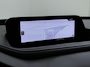 Mazda CX-30 2.0I 187PK MHEV AUT. Trekhaak Adap.Cruise Homura Camera Stoelverwarming Ecc Head-Up Display Navi Apple Carplay/Android Auto e-SkyActiv-X M Homura Dodehoekdetectie Keyless Elek.Achterklep Privacy Glas Lmv Isofix DAB Bluetooth Regen-Lichtsensor 1.300KG Trekgewicht 1e Eigenaar Orig. NLse auto