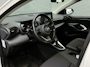 Toyota Yaris 1.5 Hybrid Dynamic | All Season Banden | Navigatie | Camera | Cruise Control | Climate Control | 16 Inch Lichtmetalen Velgen