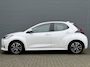 Toyota Yaris 1.5 Hybrid Dynamic | All Season Banden | Navigatie | Camera | Cruise Control | Climate Control | 16 Inch Lichtmetalen Velgen
