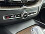 Volvo XC60 2.0 B5 AWD Inscription | Luchtvering | Bowers & Wilkins | BLIS | PDC+360 Camera | Stoelmassage / Ventilatie | 1e Eigenaar |