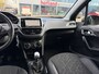 Peugeot 2008 1.2 PureTech Signature/ nap/ 1e EIG/ dealeronderhouden/ 1jaar apk/ airco/ navi/ pdc/ zeer nette auto.