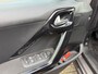 Peugeot 2008 1.2 PureTech Signature/ nap/ 1e EIG/ dealeronderhouden/ 1jaar apk/ airco/ navi/ pdc/ zeer nette auto.