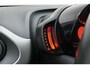 Peugeot 108 1.0 e-VTi Allure | Airco | Elektrische ramen voor | 15'' Lichtmetalen velgen | Mistlampen voor | LED dagrijverlichting | 1e eigenaar!