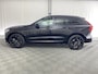 Volvo XC60 2.0 T8 Plug-in hybrid AWD Plus Black Edition | Pano dak | Apple carplay | BLISS | Leer | Sportinterieur | Stoelverw. v+a | El. achterklep