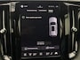 Volvo XC60 2.0 T8 Plug-in hybrid AWD Plus Black Edition | Pano dak | Apple carplay | BLISS | Leer | Sportinterieur | Stoelverw. v+a | El. achterklep