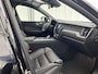 Volvo XC60 2.0 T8 Plug-in hybrid AWD Plus Black Edition | Pano dak | Apple carplay | BLISS | Leer | Sportinterieur | Stoelverw. v+a | El. achterklep