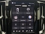Volvo XC60 2.0 T8 Plug-in hybrid AWD Plus Black Edition | Pano dak | Apple carplay | BLISS | Leer | Sportinterieur | Stoelverw. v+a | El. achterklep