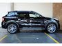 Lynk & Co 01 1.5 | 360° Camera | Panoramadak | Achteruitrijcamera | Elektrische bestuurdersstoel met geheugen | Stoelverwarming | Actieve bochtverlichting | Adaptieve Cruise Control | Stuurassistent | Lane Assist | Donkere hemel bekleding | Navigatie | Elektrische Achterklep | Keyless Entry | Dodehoekassistent
