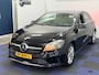 Mercedes-Benz A-klasse 180 Ambition / AUTOMAAT / DEALER ONDERHOUDEN / NETTE AUTO