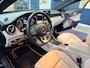 Mercedes-Benz A-klasse 180 Ambition / AUTOMAAT / DEALER ONDERHOUDEN / NETTE AUTO