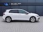 Volkswagen Golf 1.5 eHybrid GTE | Incl. 12 maanden garantie | SOH 99% | 360 ° camera | Adaptieve cruise control | Apple carplay/Android auto | Head-up display | Stoel/stuurverwarming | Climate control | Keyless entry/start | IQ.Lights | Parkeersensoren voor en achter | Sfeerverlichting |