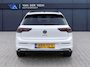 Volkswagen Golf 1.5 eHybrid GTE | Incl. 12 maanden garantie | SOH 99% | 360 ° camera | Adaptieve cruise control | Apple carplay/Android auto | Head-up display | Stoel/stuurverwarming | Climate control | Keyless entry/start | IQ.Lights | Parkeersensoren voor en achter | Sfeerverlichting |