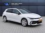 Volkswagen Golf 1.5 eHybrid GTE | Incl. 12 maanden garantie | SOH 99% | 360 ° camera | Adaptieve cruise control | Apple carplay/Android auto | Head-up display | Stoel/stuurverwarming | Climate control | Keyless entry/start | IQ.Lights | Parkeersensoren voor en achter | Sfeerverlichting |