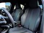 Peugeot 208 1.2 Hybrid 145 e-DCS6 GT Nieuw binnen! | Super Uitstraling! | 360° Camera | Navigatie | 17'' LMV | Leder/Stof | Clima | Cruise | | Achteruitrijcamera | Binnenspiegel automatisch dimmend | Bluetooth telefoonvoorbereiding