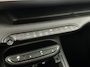 Jeep Avenger 1.2 e-Hybrid Black Edition | VOORRAADVOORDEEL | Camera | Sensoren V+A | Elektrische Kofferklep | JBL | Stoelverwarming | Navi | Cruise Control Adaptief | 2+6 JAAR GARANTIE