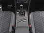 Volkswagen Tiguan R-Line 1.5 TSI 150 PK DSG | LED Matrix IQ | DCC | Panoramadak | Trekhaak | Achteruitrijcamera | Side Assist |