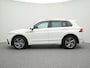Volkswagen Tiguan R-Line 1.5 TSI 150 PK DSG | LED Matrix IQ | DCC | Panoramadak | Trekhaak | Achteruitrijcamera | Side Assist |