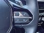 Peugeot 208 GT 1.2 Hybrid 145pk e-DCS6 | DODEHOEKBEW. | ADAPTIVE CRUISE | 360° CAMERA | KEYLESS ENTRY | ISOFIX | LEDER/STOF | 3D i-COCKPIT® | NAVI | DRAADLOOS APPLE CARPLAY / ANDROID AUTO |