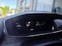Peugeot 208 GT 1.2 Hybrid 145pk e-DCS6 | DODEHOEKBEW. | ADAPTIVE CRUISE | 360° CAMERA | KEYLESS ENTRY | ISOFIX | LEDER/STOF | 3D i-COCKPIT® | NAVI | DRAADLOOS APPLE CARPLAY / ANDROID AUTO |