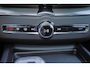 Volvo XC60 T6 Recharge AWD Plus Black Edition - Panorama/schuifdak - IntelliSafe Assist & Surround - Harman/Kardon audio - 360º Camera - Verwarmde voorstoelen, stuur & achterbank - Parkeersensoren voor & achter - Elektr. bedienb. voorstoelen met geheugen - Head up display - Draadloze tel. lader - Extra getint glas - 21' LMV