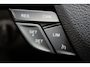 Ford Kuga 1.5-150pk EcoBoost ST-Line. Nette goed onderhouden wagen voor nog jaren rijplezier ! Trekgewicht 2.000kg ! Autm. airco dual, cruise control, stoel-, stuur- en voorraamverw., LM wielen, r/cd, navigatie, telefoonvoorb., pdc v+a etc.