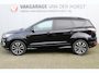 Ford Kuga 1.5-150pk EcoBoost ST-Line. Nette goed onderhouden wagen voor nog jaren rijplezier ! Trekgewicht 2.000kg ! Autm. airco dual, cruise control, stoel-, stuur- en voorraamverw., LM wielen, r/cd, navigatie, telefoonvoorb., pdc v+a etc.