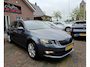Skoda Octavia Combi 1.0 TSI Greentech Clever Edition. Dealer onderhouden. O.a. stoelverwarming, carplay, pdc, navi, trekhaak!
