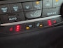 Ford Fiesta 1.0 EcoBoost Hybrid Titanium / Navigatie via Apple Carplay of Android Auto / Stuur- Stoel & Voorruitverwarming / Cruise control / Keyless Entry/Start / Climate control / Parkeersensoren achter /
